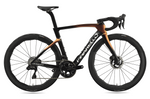 DOGMA F Dura Ace Di2 2025 - Luxter Red Gold <br> > Dostupno na webshopu