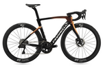 DOGMA F Dura Ace Di2 2025 - Luxter Red Gold <br> > Dostupno na webshopu